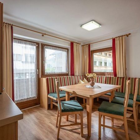 Gastehaus Amor Apartment Mayrhofen Luaran gambar