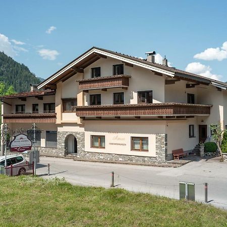 Gastehaus Amor Apartment Mayrhofen Luaran gambar
