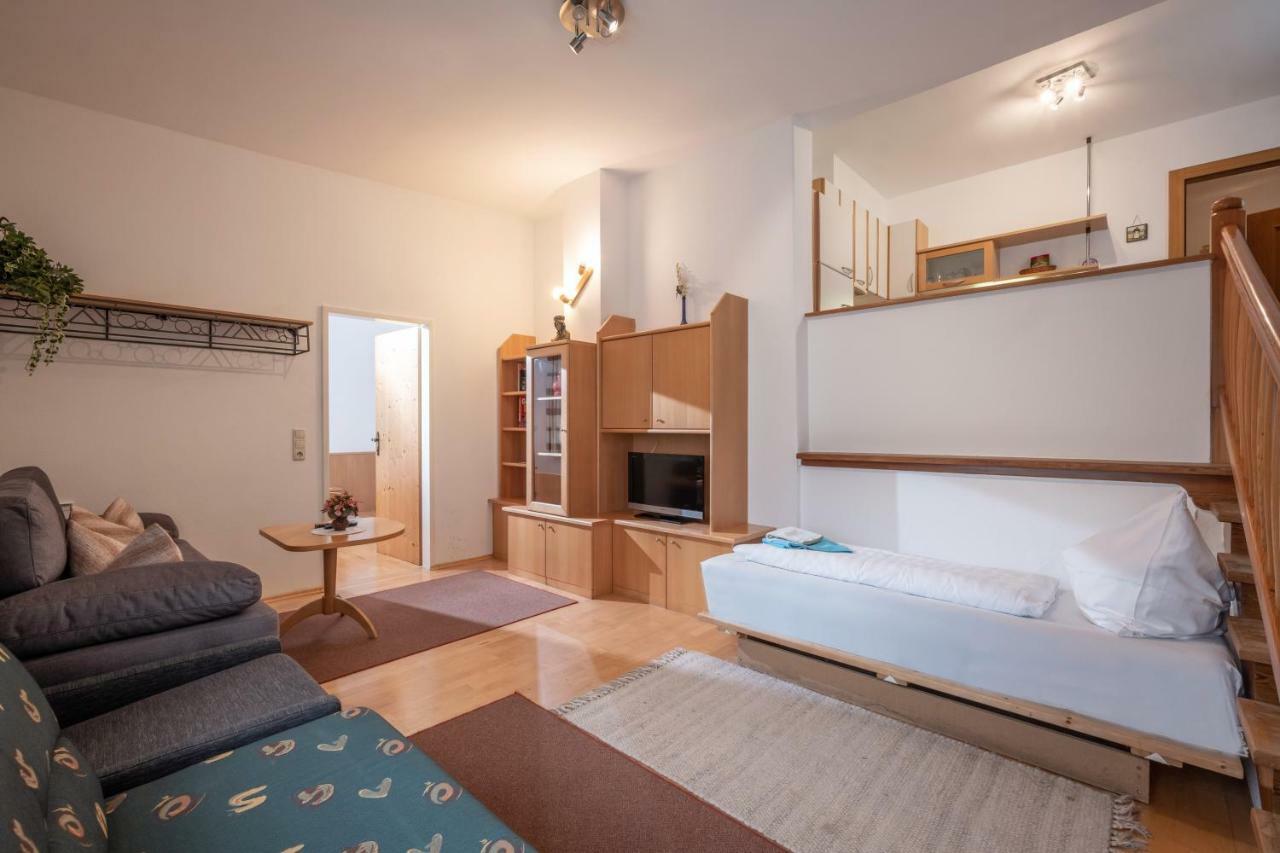 Gastehaus Amor Apartment Mayrhofen Luaran gambar