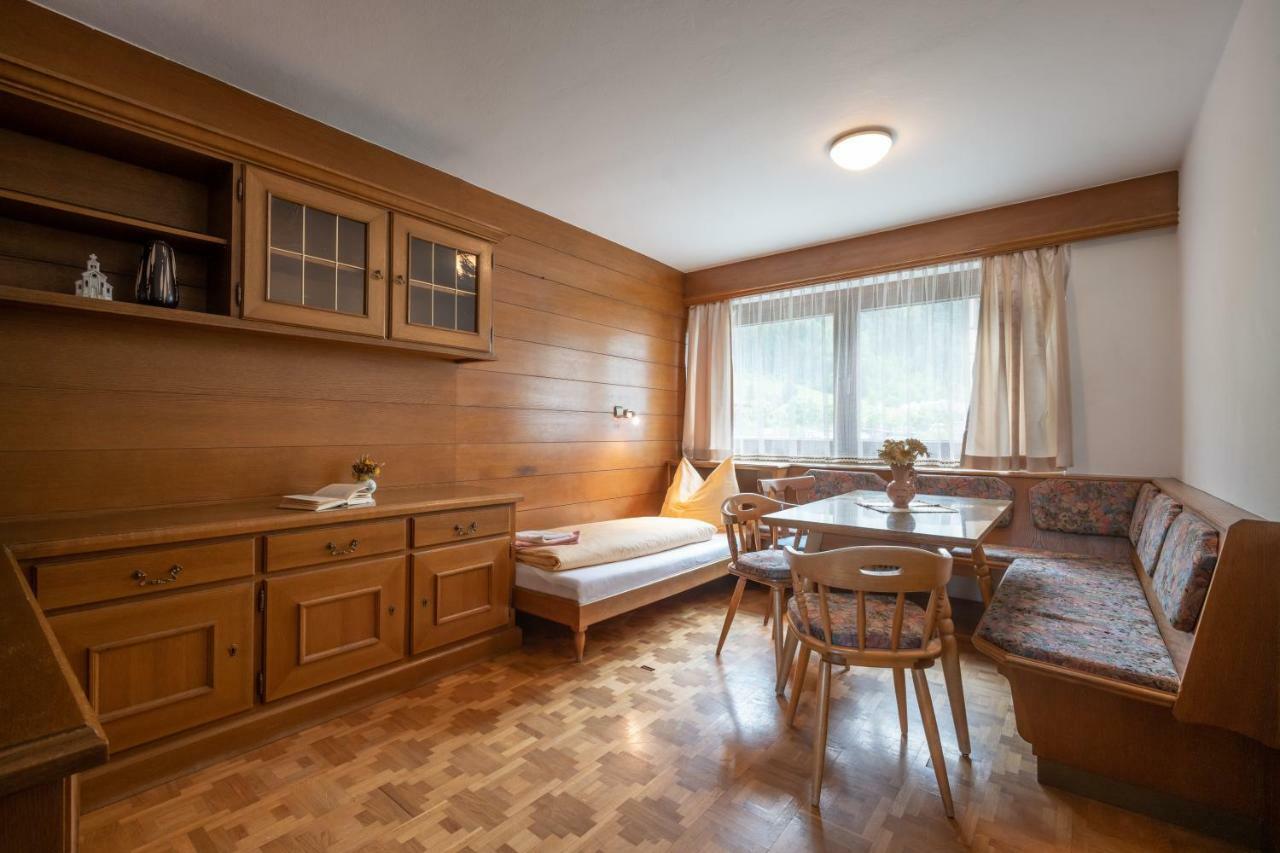 Gastehaus Amor Apartment Mayrhofen Luaran gambar