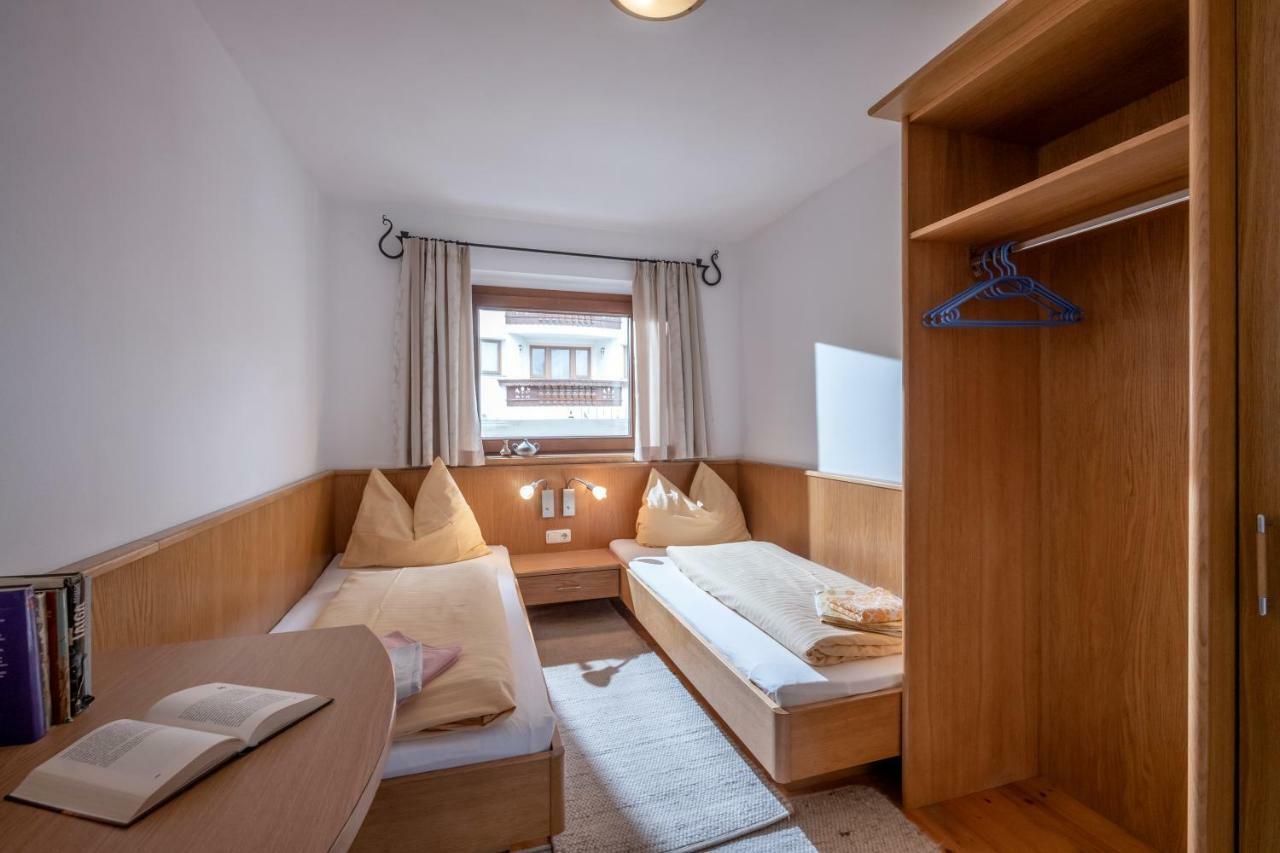 Gastehaus Amor Apartment Mayrhofen Luaran gambar